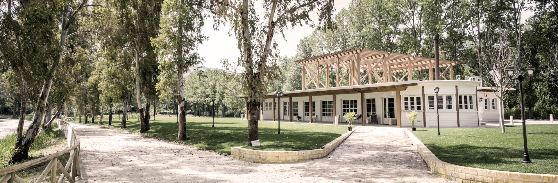 Ristorante sul lago nelle Marche | Lago di Oz